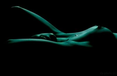 Imagem marcada com: Art, Boobs