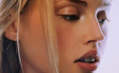 Imagem marcada com: Blonde, Face, Safe for work