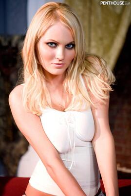 Imagem marcada com: Blonde, Penthouse