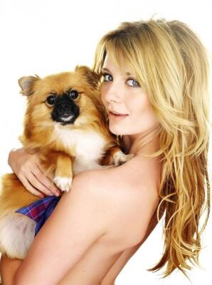 Imagem marcada com: Blonde, Skinny, Dog