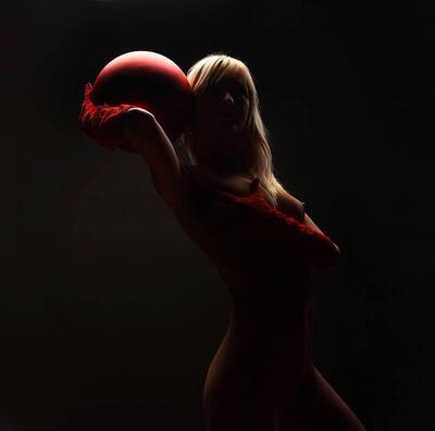 Imagem marcada com: Blonde