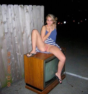 Imagem marcada com: Blonde