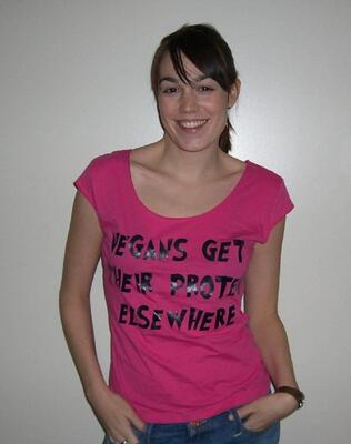 Imagem marcada com: Brunette, Funny