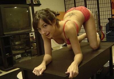 Imagem marcada com: Brunette, Lingerie