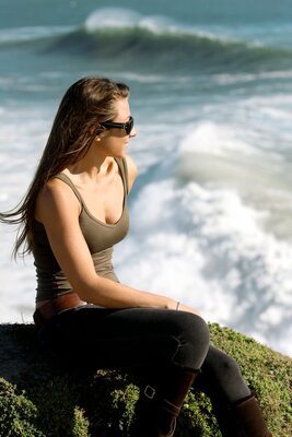 Imagem marcada com: Belgian, Brunette, Natacha Nies-Piotrowski, Nature, Cute, Safe for work