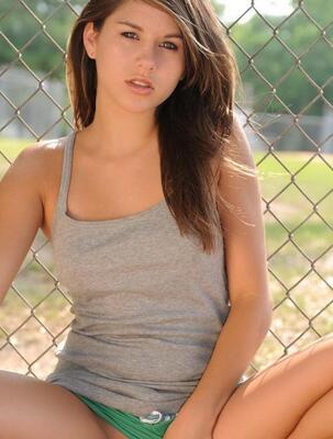 Imagem marcada com: Brunette, Safe for work