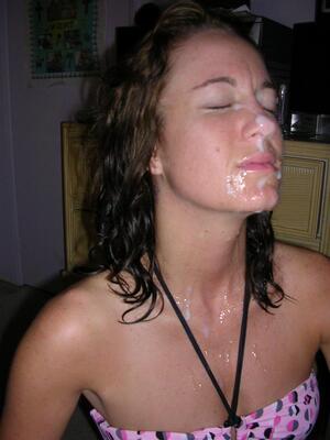 Imagem marcada com: Cumshot, Brunette, Facial