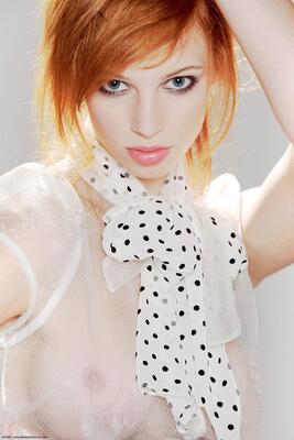 Imagem marcada com: Redhead