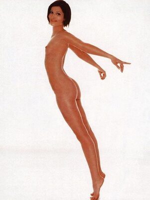 Imagem marcada com: Skinny, Brunette