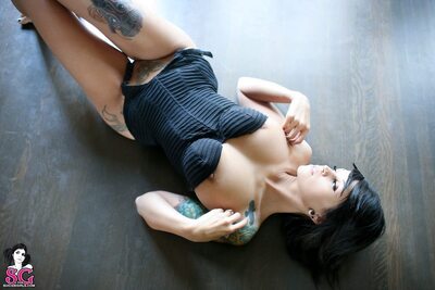 Nude girl picture