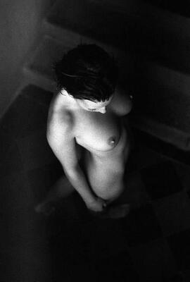 Nude girl picture