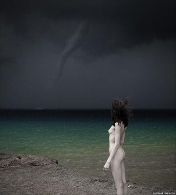 Nude girl picture