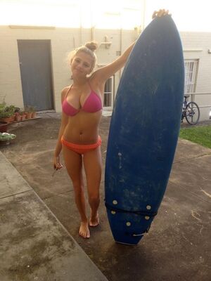Nude girl picture